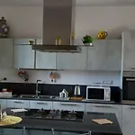 In Bifamiliare Apartament *